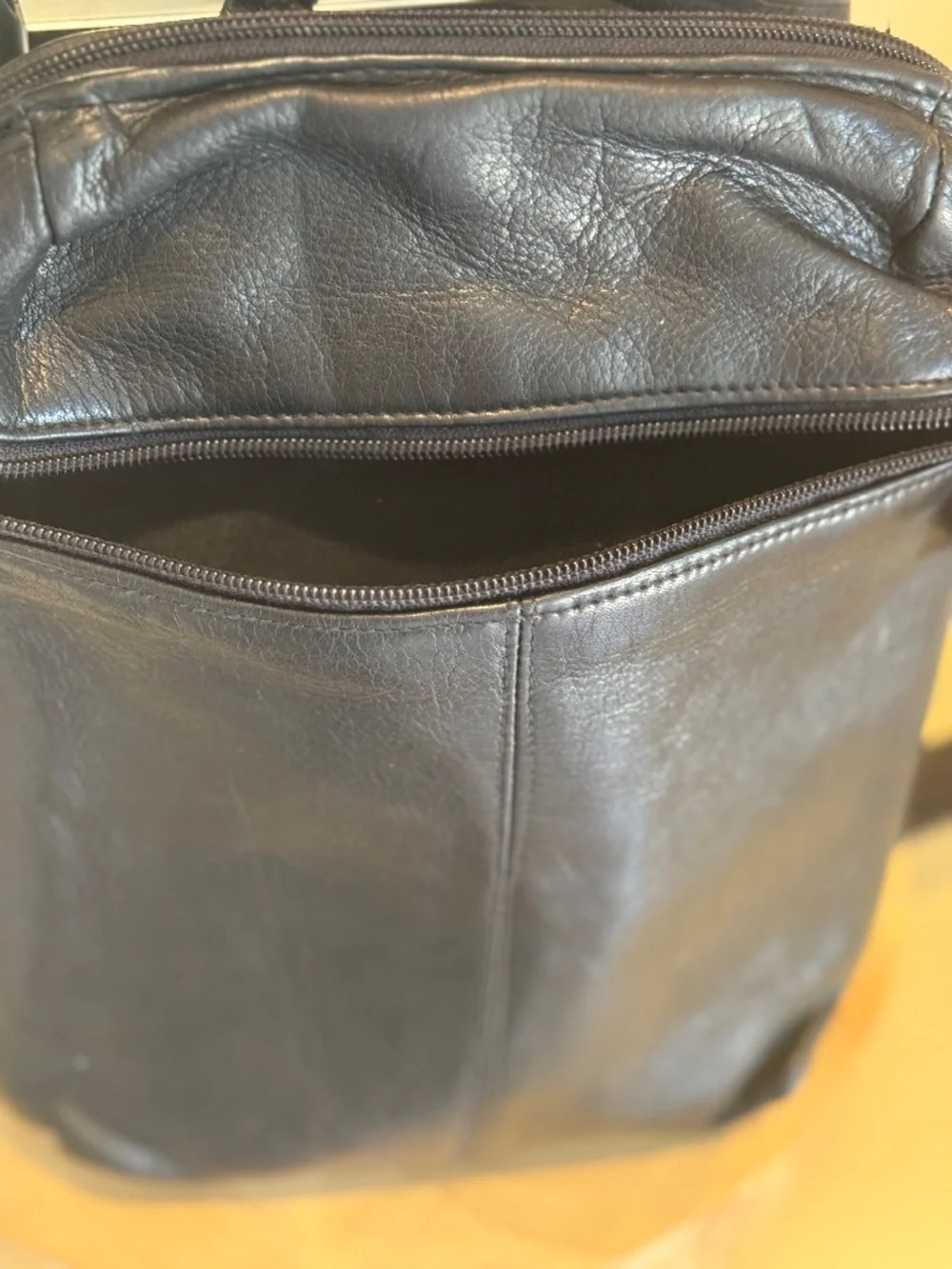 Tignanello Black Leather Backpack - Picture 6 of 7